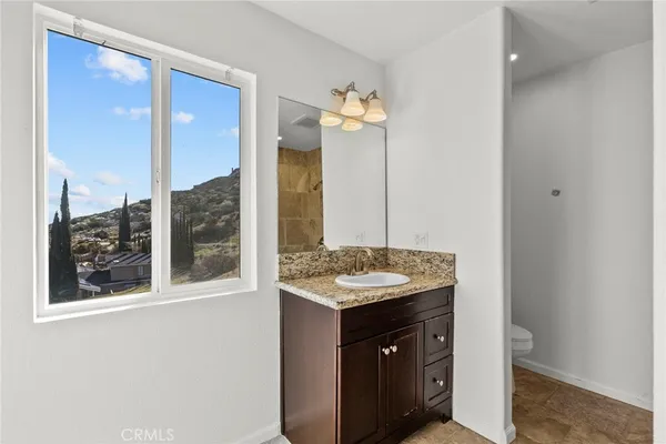 $4,950 | 1138 Lakeview Drive, Palmdale, CA 93551