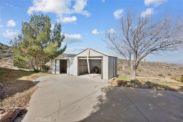 $4,950 | 1138 Lakeview Drive, Palmdale, CA 93551