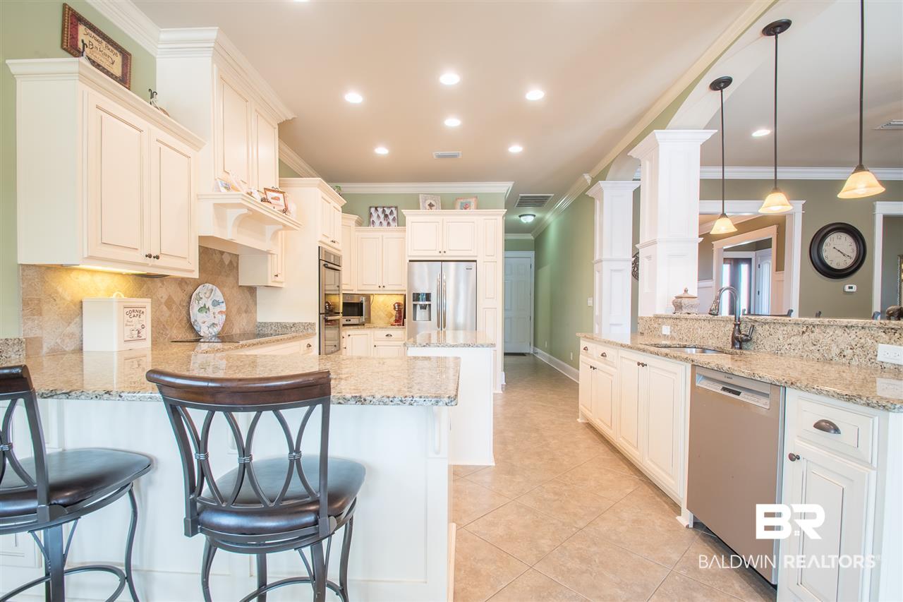 419 Surtees Street Fairhope, AL 36532 - Photo 17 of 49 Granite Counters