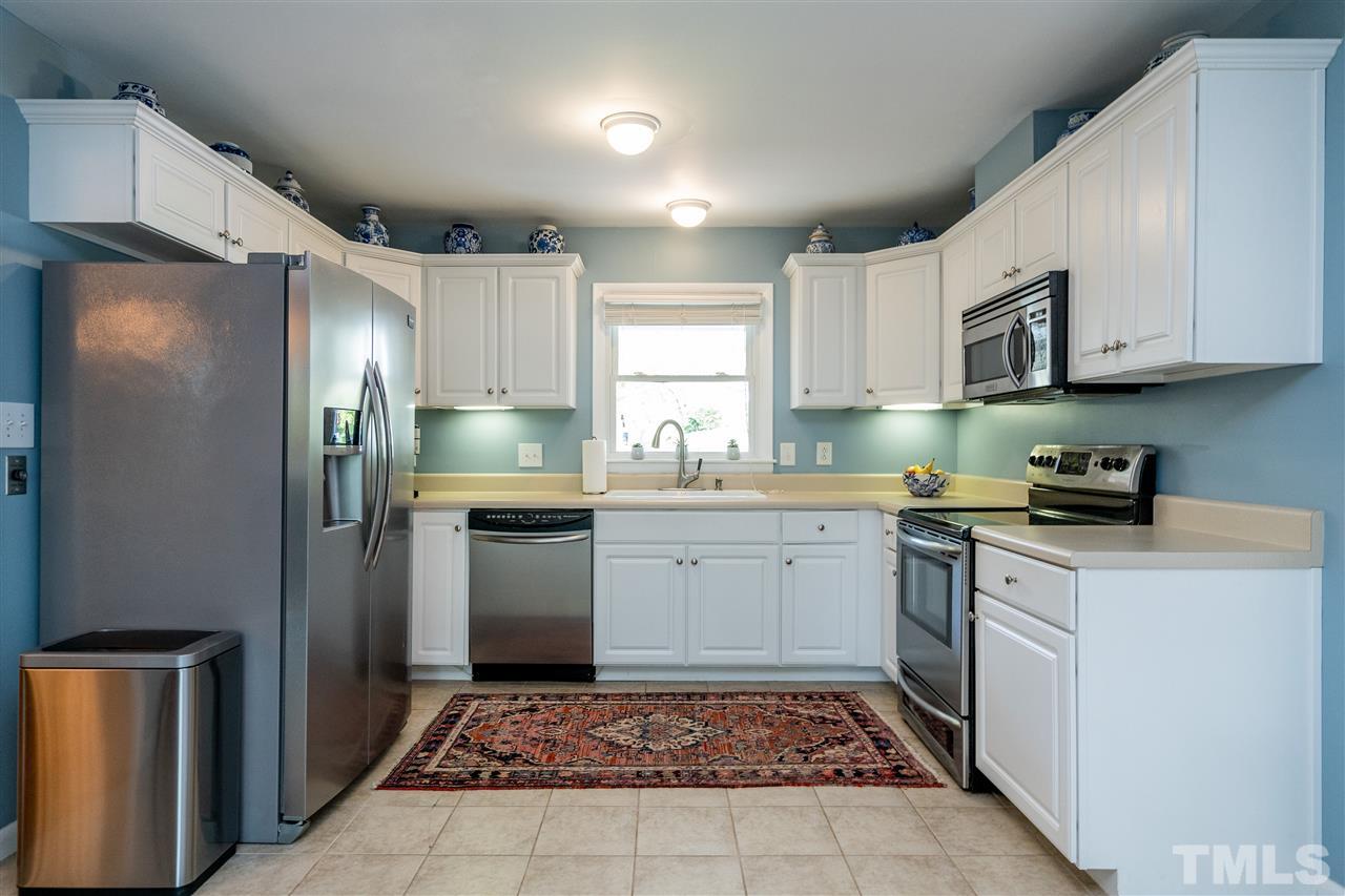 4824 Latimer Road Raleigh, NC 27609 - Photo 11 of 24
