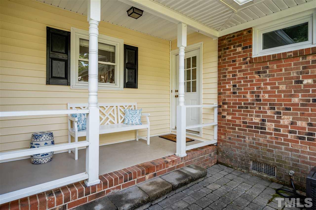 4824 Latimer Road Raleigh, NC 27609 - Photo 3 of 24
