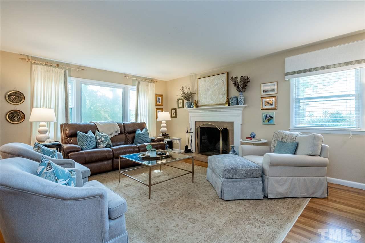 4824 Latimer Road Raleigh, NC 27609 - Photo 4 of 24