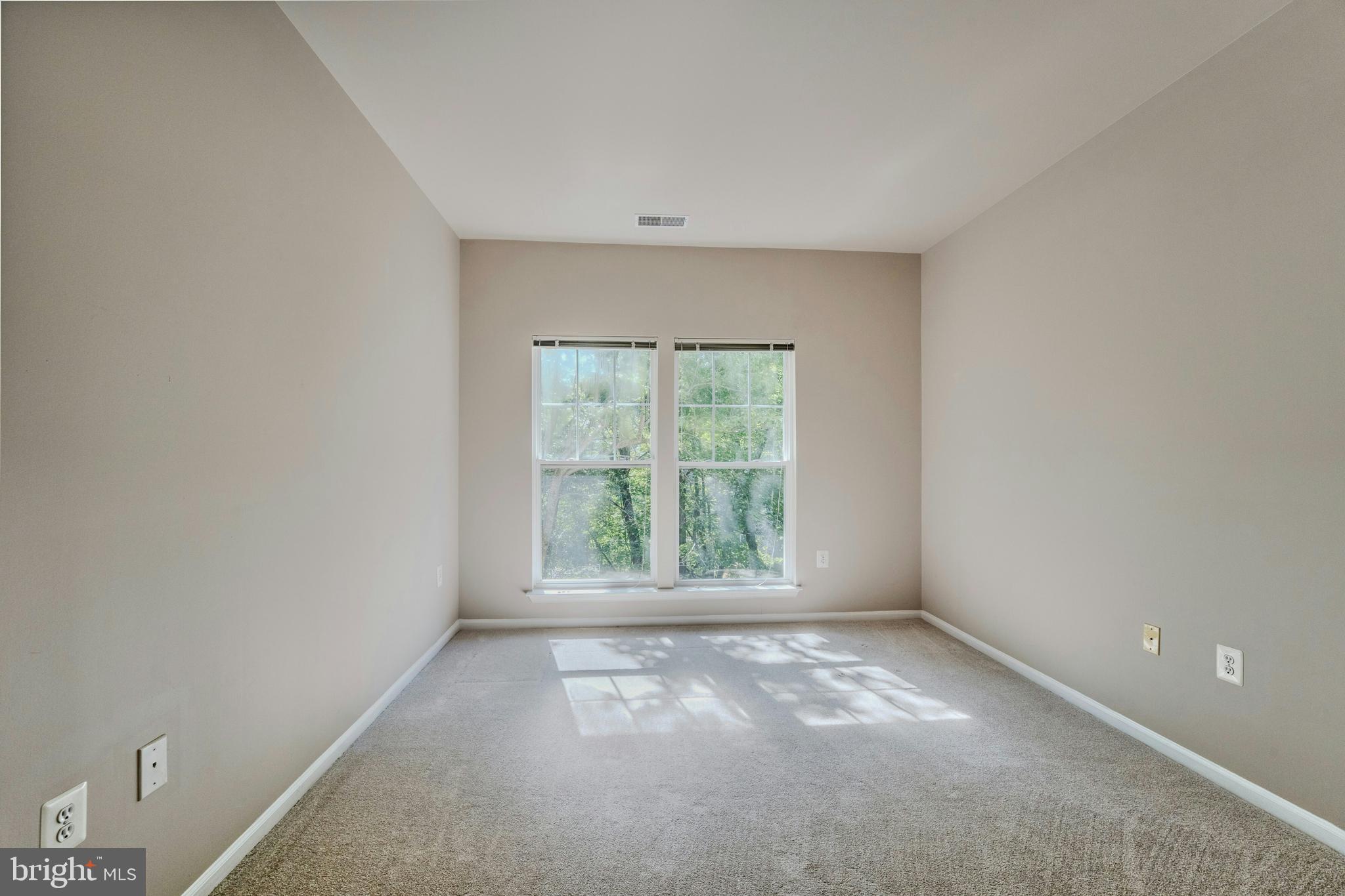1520 North Point Drive, Unit 30202 Reston, VA 20194 - Photo 21 of 29 Second Bedroom
