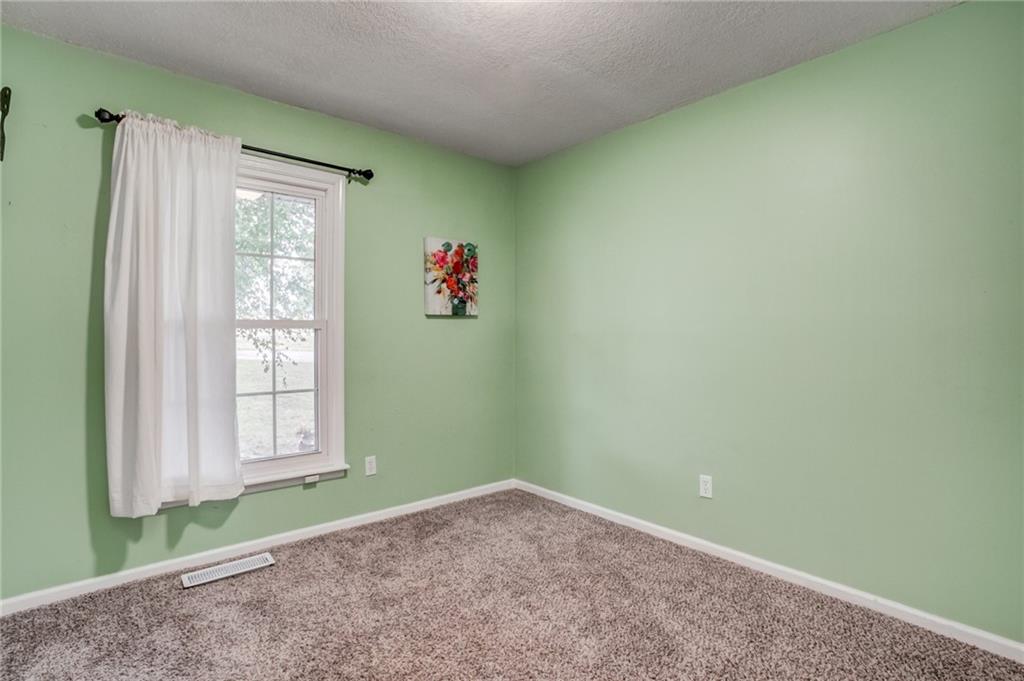 13521 Polfer Road Kansas City, KS 66109 - Photo 16 of 29