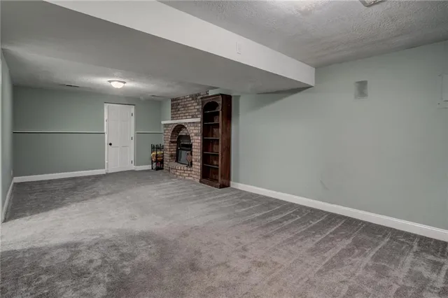 $439,000 | 13521 Polfer Road, Kansas City, KS 66109