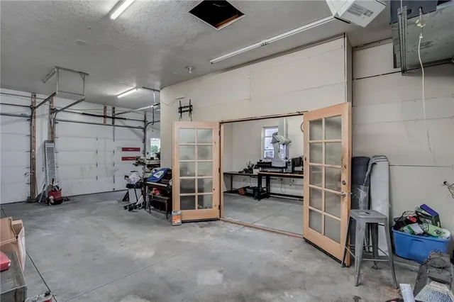 $439,000 | 13521 Polfer Road, Kansas City, KS 66109