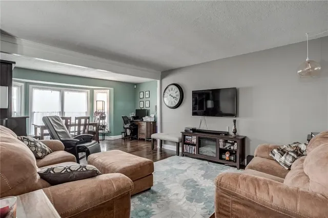 $439,000 | 13521 Polfer Road, Kansas City, KS 66109