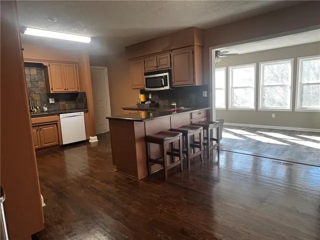 $439,000 | 13521 Polfer Road, Kansas City, KS 66109