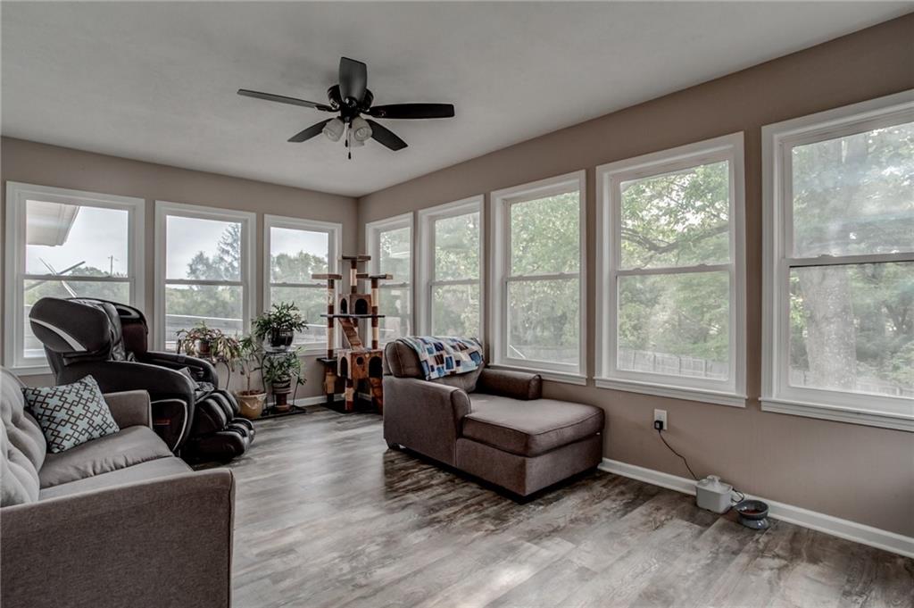 13521 Polfer Road Kansas City, KS 66109 - Photo 10 of 29