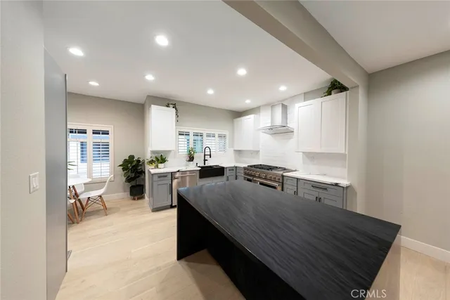$1,499,000 | 19561 Pompano Lane, Unit 106, Huntington Beach, CA 92648