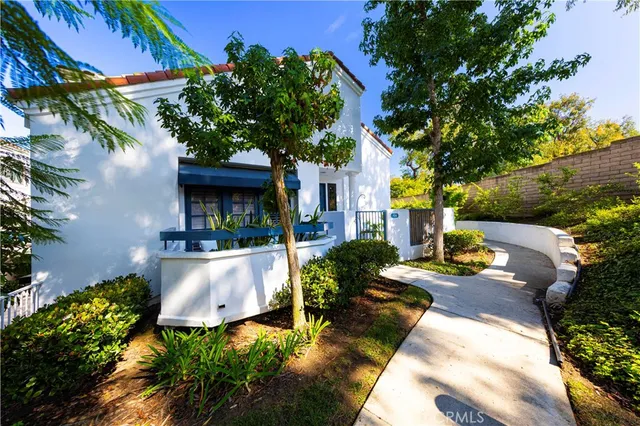 $1,499,000 | 19561 Pompano Lane, Unit 106, Huntington Beach, CA 92648