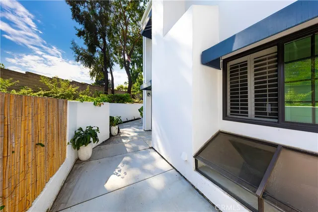 $1,499,000 | 19561 Pompano Lane, Unit 106, Huntington Beach, CA 92648