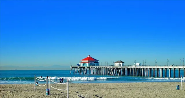 $1,499,000 | 19561 Pompano Lane, Unit 106, Huntington Beach, CA 92648