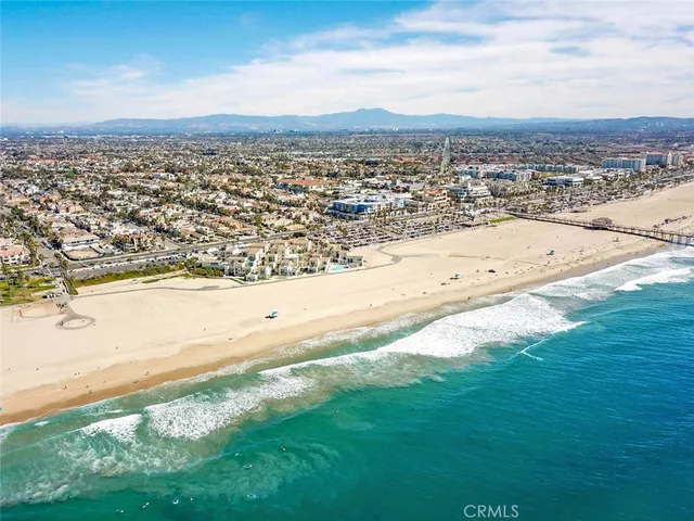 $1,499,000 | 19561 Pompano Lane, Unit 106, Huntington Beach, CA 92648