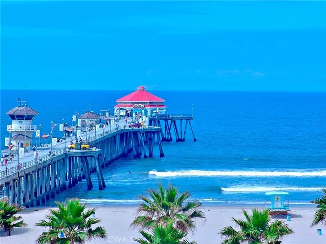 $1,499,000 | 19561 Pompano Lane, Unit 106, Huntington Beach, CA 92648