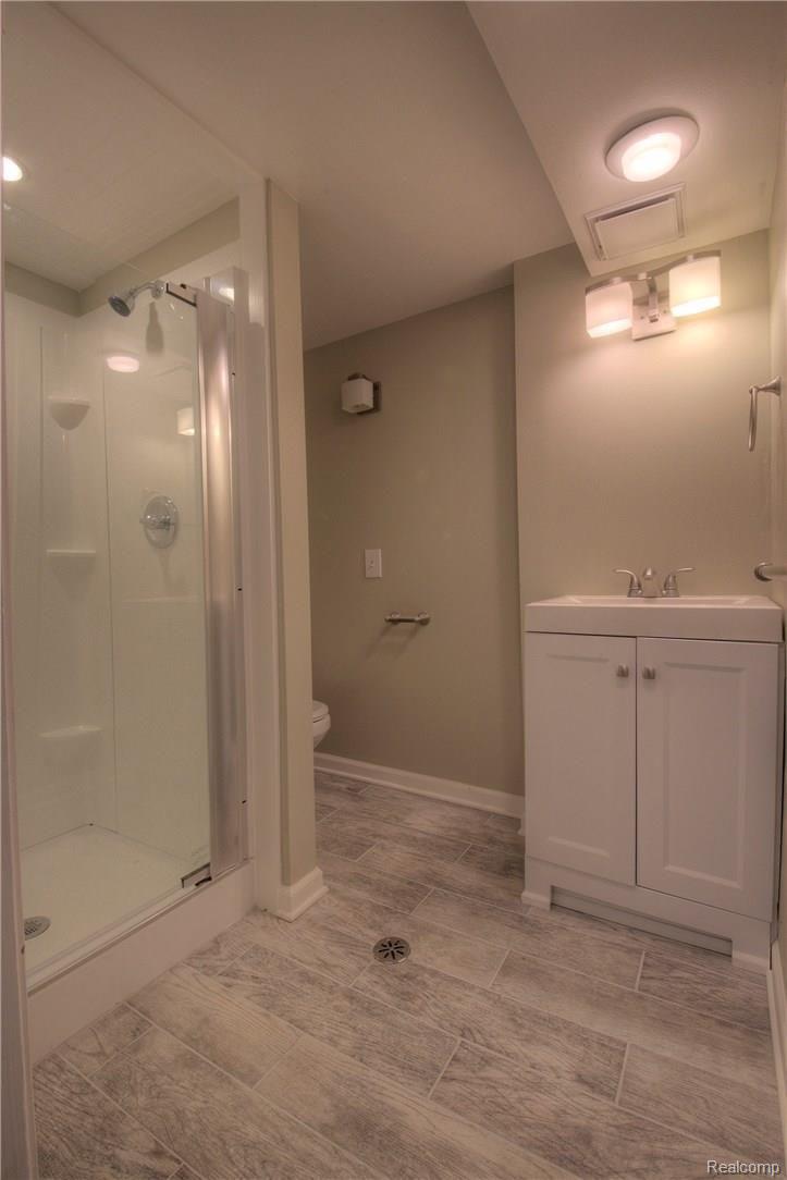 47046 Maben Road Canton, MI 48187 - Photo 29 of 32 28 Bat3.jpg