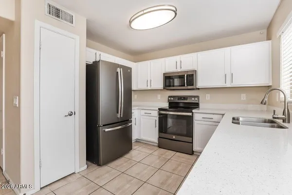 $1,860 | 3822 North 105th Lane, Avondale, AZ 85392