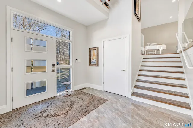 $949,900 | 1030 Beechlawn Terrace, Orange, CT 06477