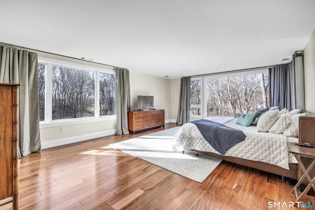 $949,900 | 1030 Beechlawn Terrace, Orange, CT 06477