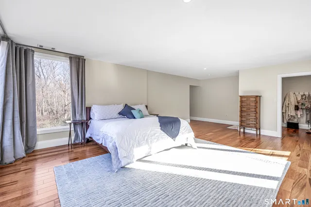 $949,900 | 1030 Beechlawn Terrace, Orange, CT 06477