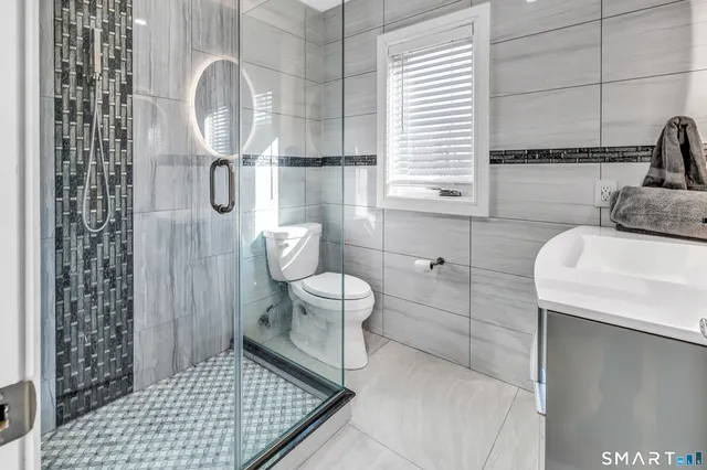 $949,900 | 1030 Beechlawn Terrace, Orange, CT 06477