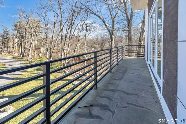 $949,900 | 1030 Beechlawn Terrace, Orange, CT 06477