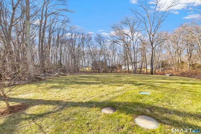 $949,900 | 1030 Beechlawn Terrace, Orange, CT 06477