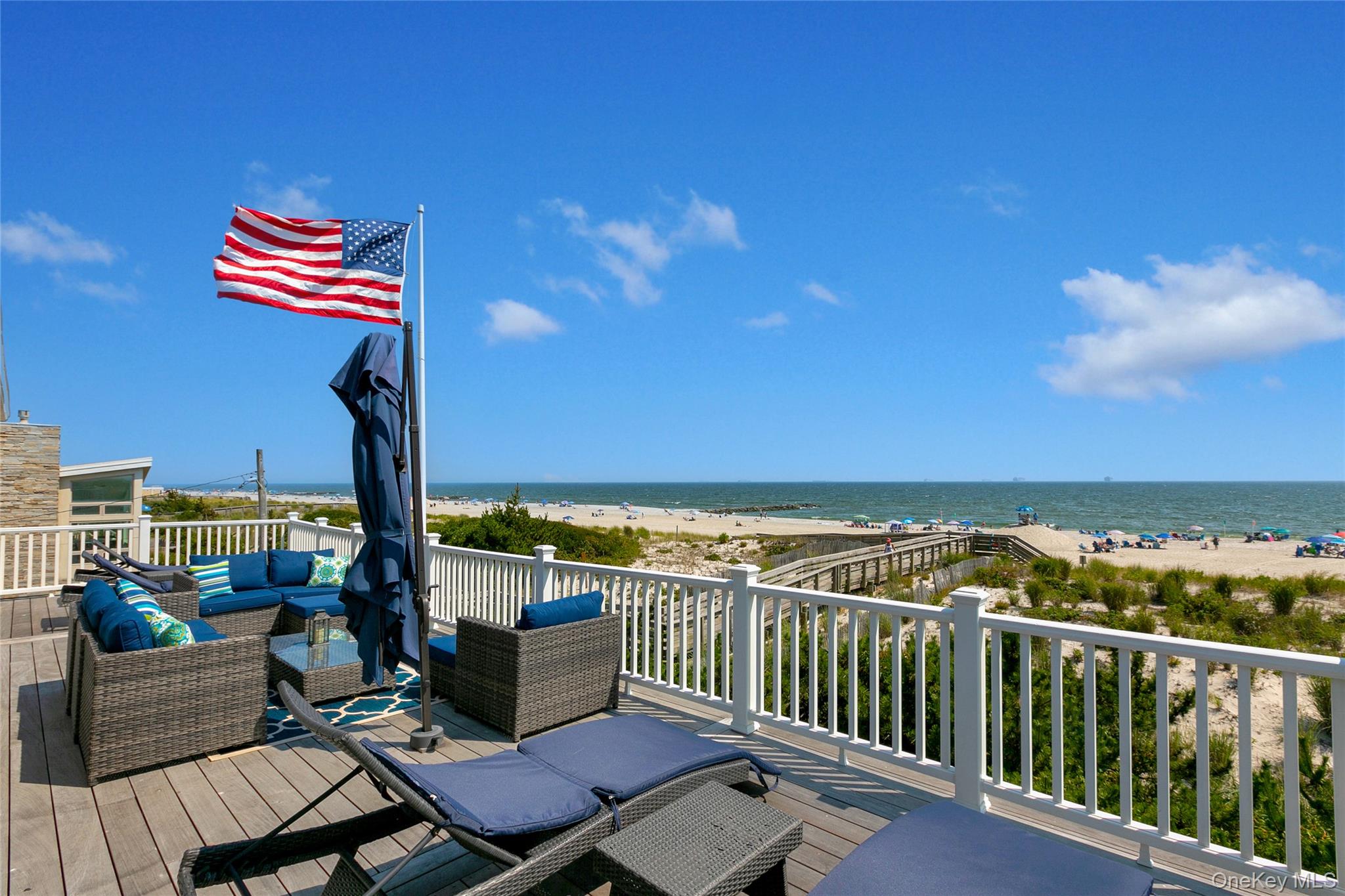 879 Oceanfront Long Beach, NY 11561 - Photo 38 of 49