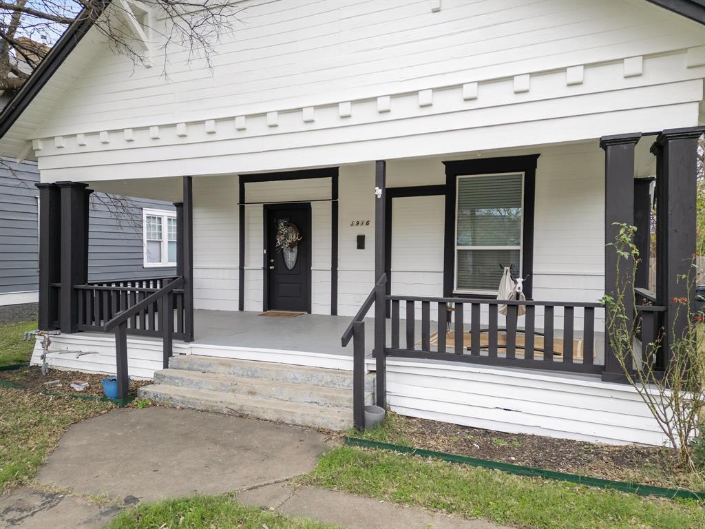 1916 Mitchell Avenue Waco, TX 76708 - Photo 4 of 32