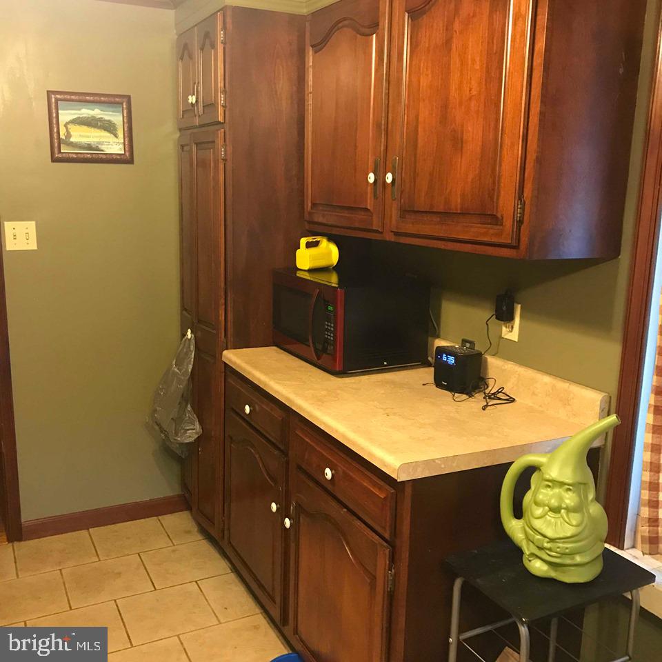 3180 Spring Road Carlisle, PA 17013 - Photo 8 of 13 Gallery Image 8