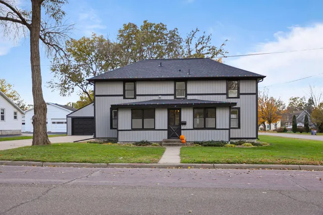 $239,900 | 726 7th Avenue Northwest, Faribault, MN 55021