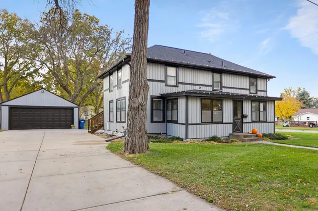 $239,900 | 726 7th Avenue Northwest, Faribault, MN 55021