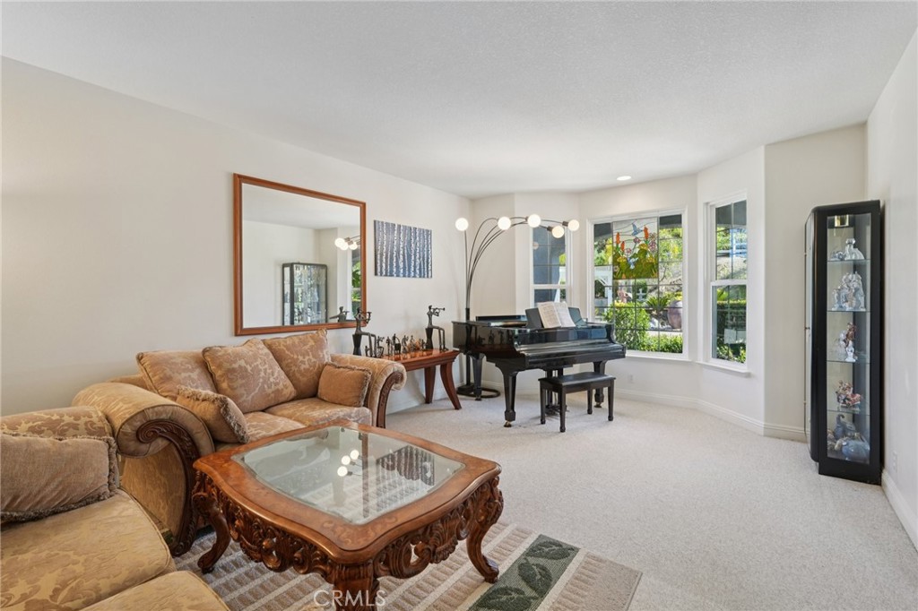 30810 Avenida Del Reposo Temecula, CA 92591 - Photo 5 of 75