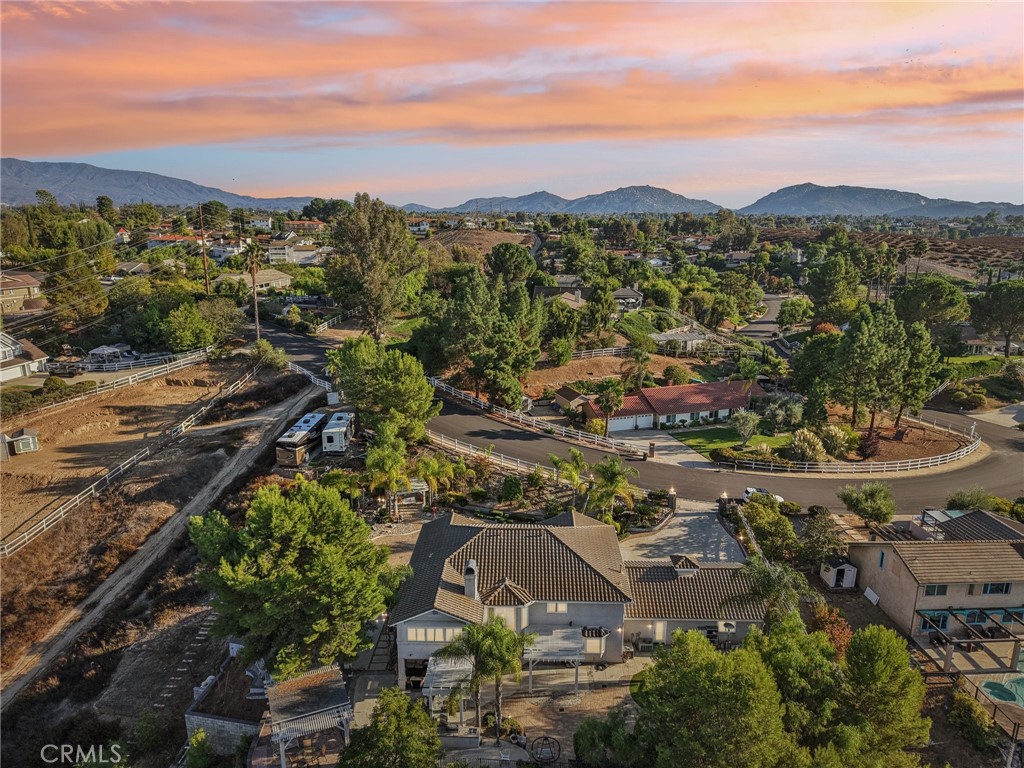 30810 Avenida Del Reposo Temecula, CA 92591 - Photo 70 of 75 a view of a city with mountains in the background