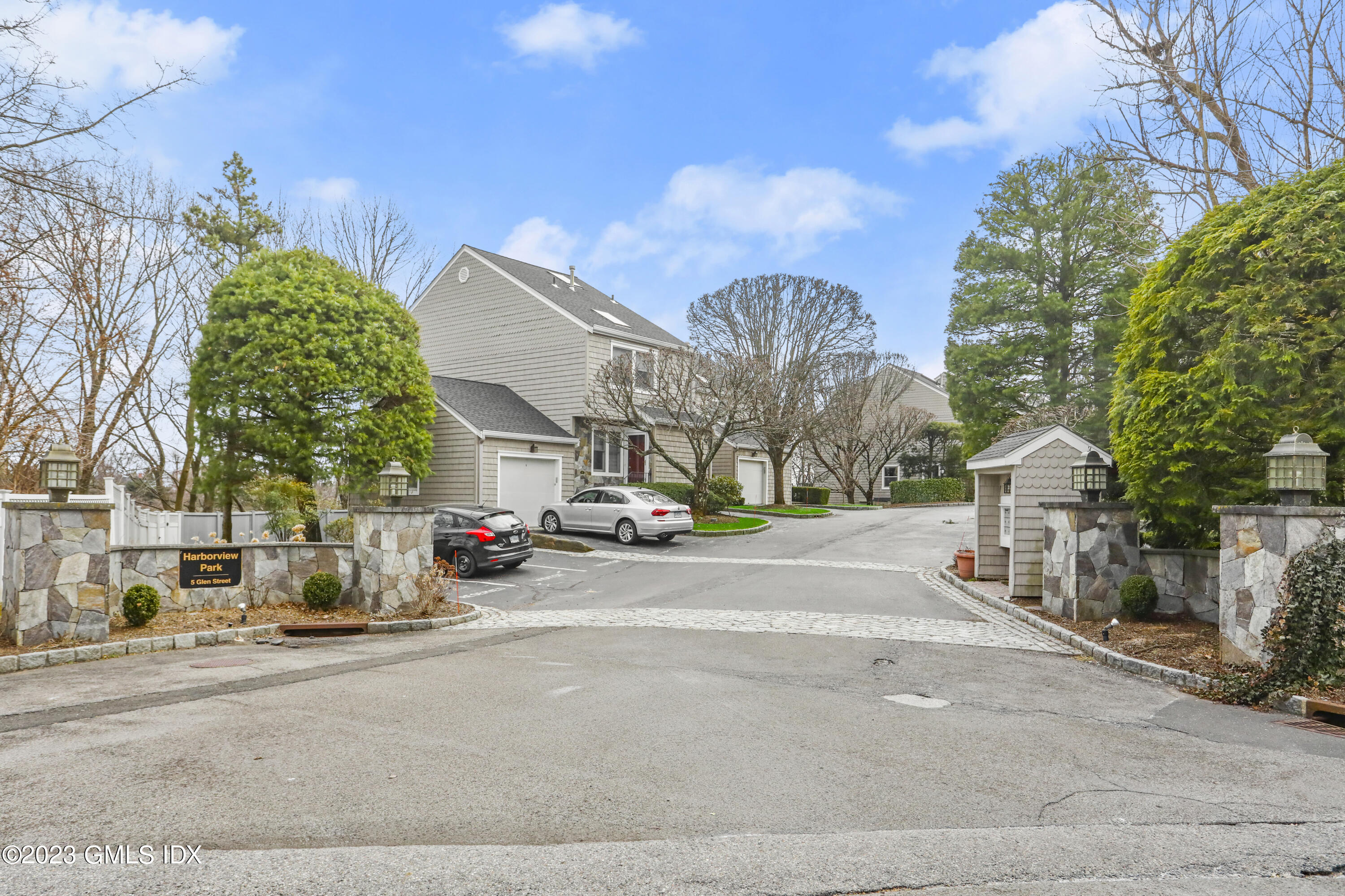 5 Glen Street, Unit 101 Greenwich, CT 06830 - Photo 30 of 37 a view of a building with a street