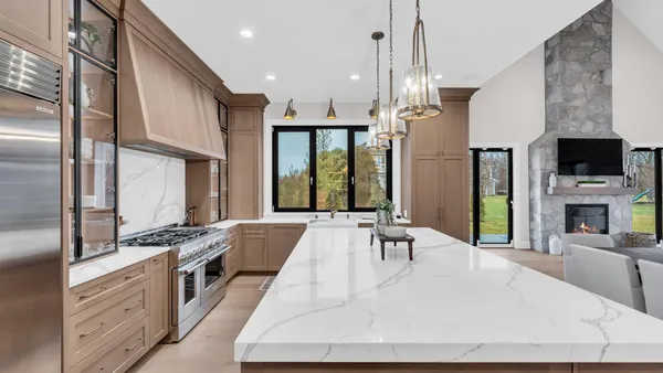 $1,680,000 | 525 Maple Street, Lake Geneva, WI 53147