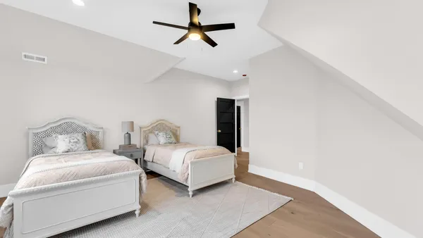 $1,680,000 | 525 Maple Street, Lake Geneva, WI 53147