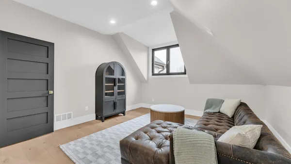 $1,680,000 | 525 Maple Street, Lake Geneva, WI 53147
