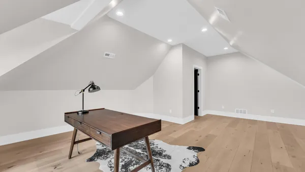 $1,680,000 | 525 Maple Street, Lake Geneva, WI 53147