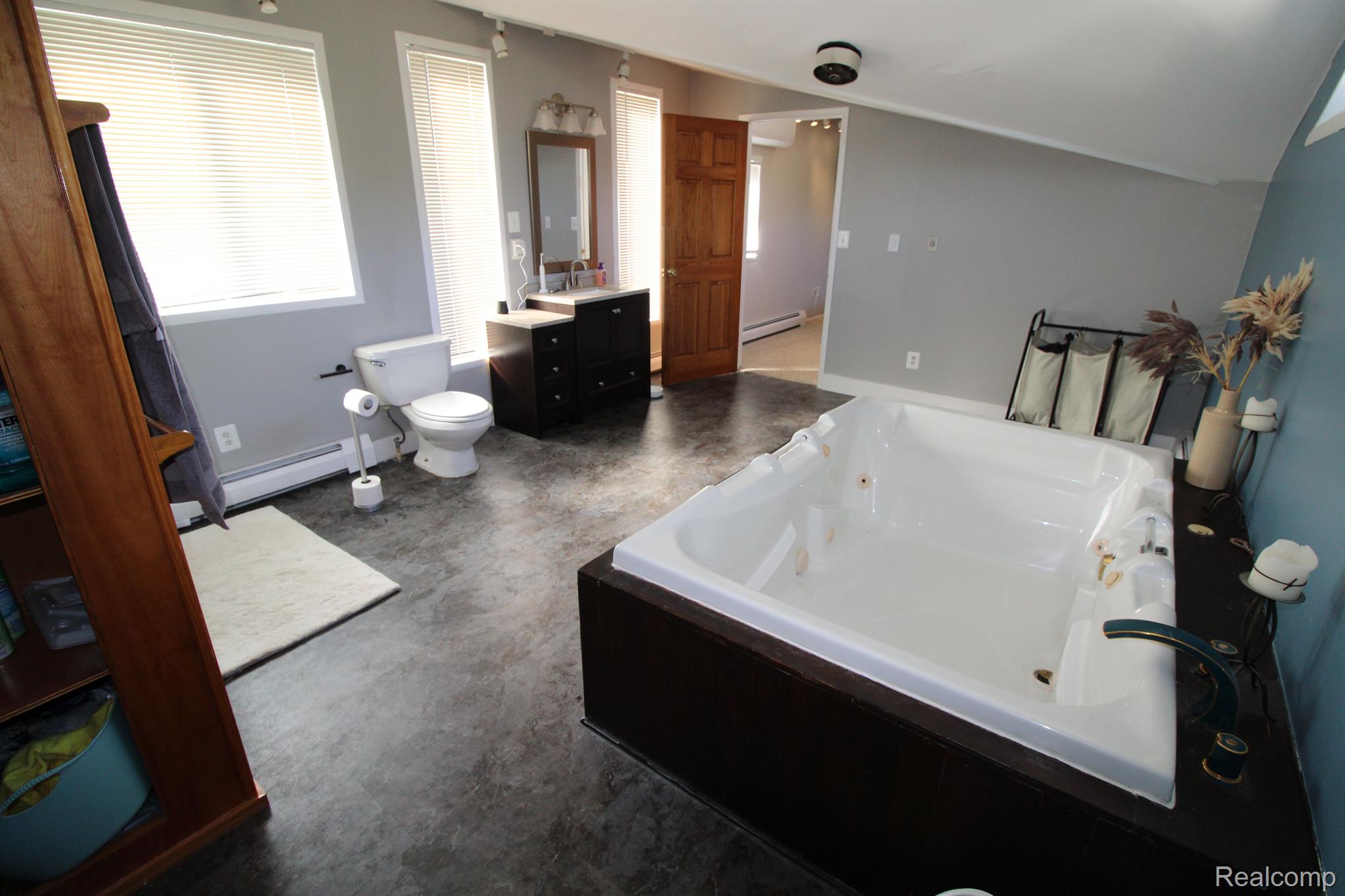463 Joslyn Road Lake Orion, MI 48362 - Photo 72 of 93 Gallery Image 72