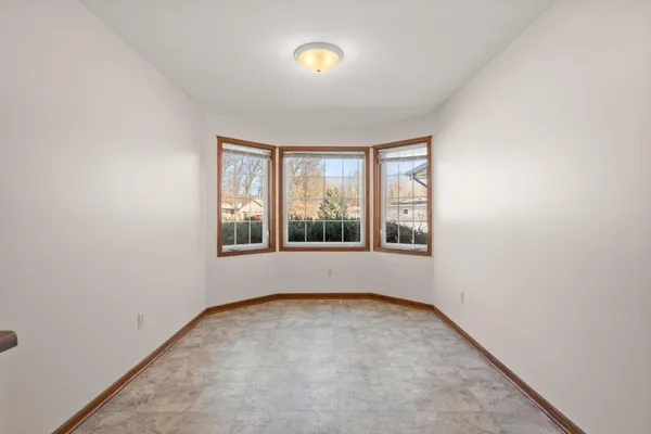 $269,900 | 1995 Texas Street, Chesterton, IN 46304