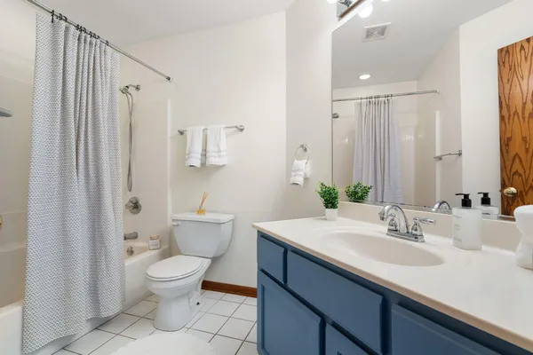 $269,900 | 1995 Texas Street, Chesterton, IN 46304