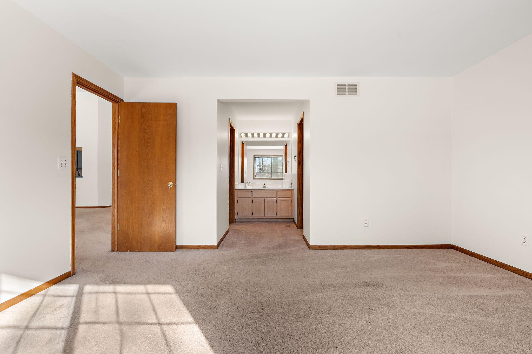 1995 Texas Street Chesterton, IN 46304 - Photo 18 of 28 a view of an empty room