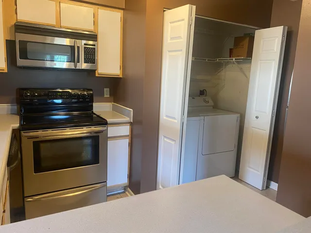 $275,000 | 7202 Flagship Drive, Unit 7, Madison, WI 53719