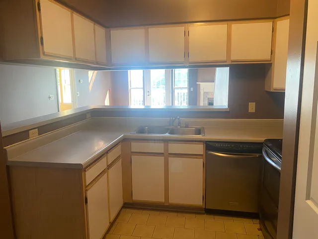 $275,000 | 7202 Flagship Drive, Unit 7, Madison, WI 53719