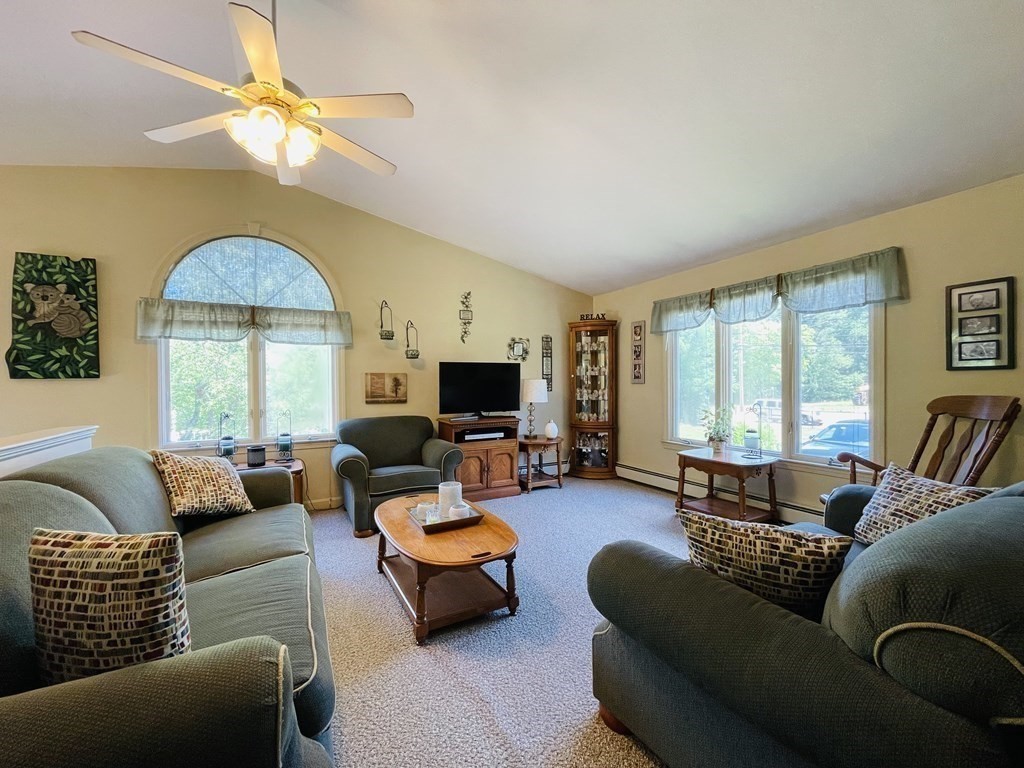 113 Middleboro Road Freetown, MA 02717 - Photo 4 of 40