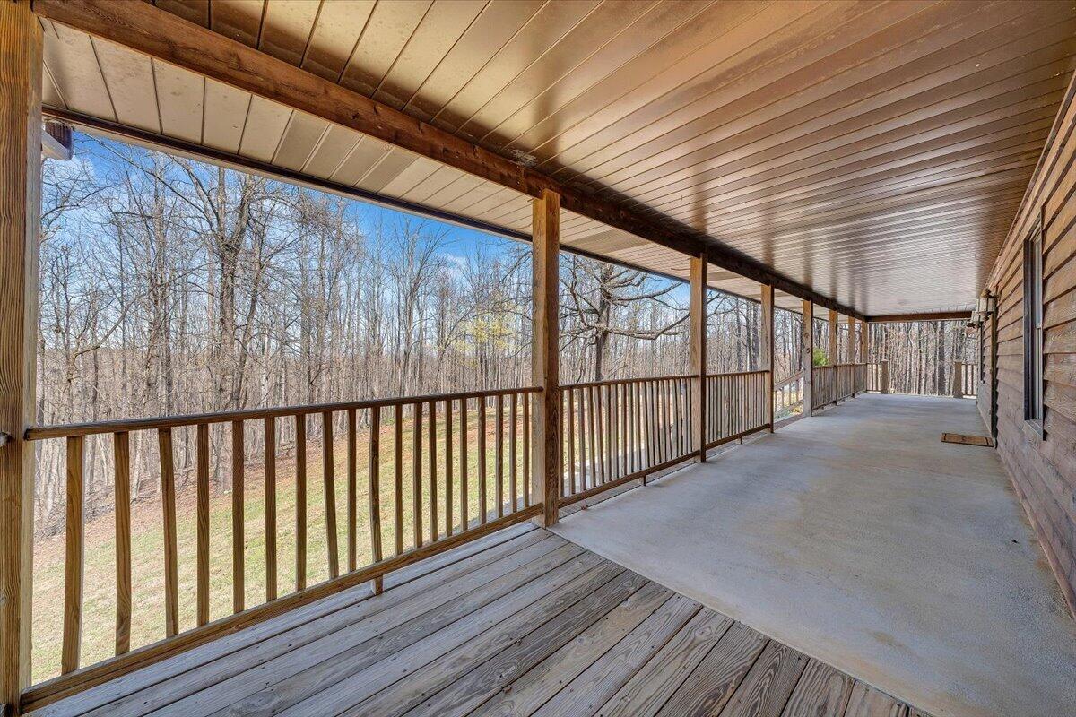 661 North Briar Mountain Road Callands, VA 24530 - Photo 4 of 61 004-MIB03966