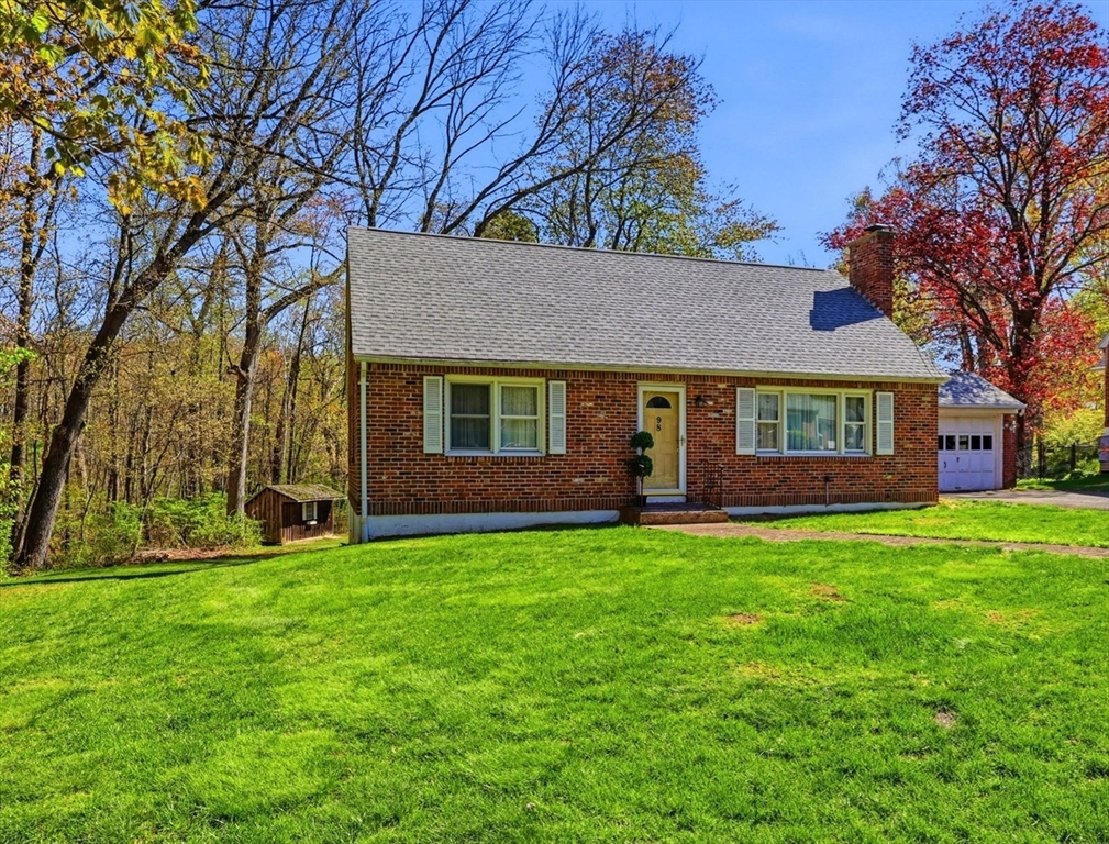 98 Clarence Street West Springfield, MA 01089 - Photo 35 of 40 Gallery Image 35