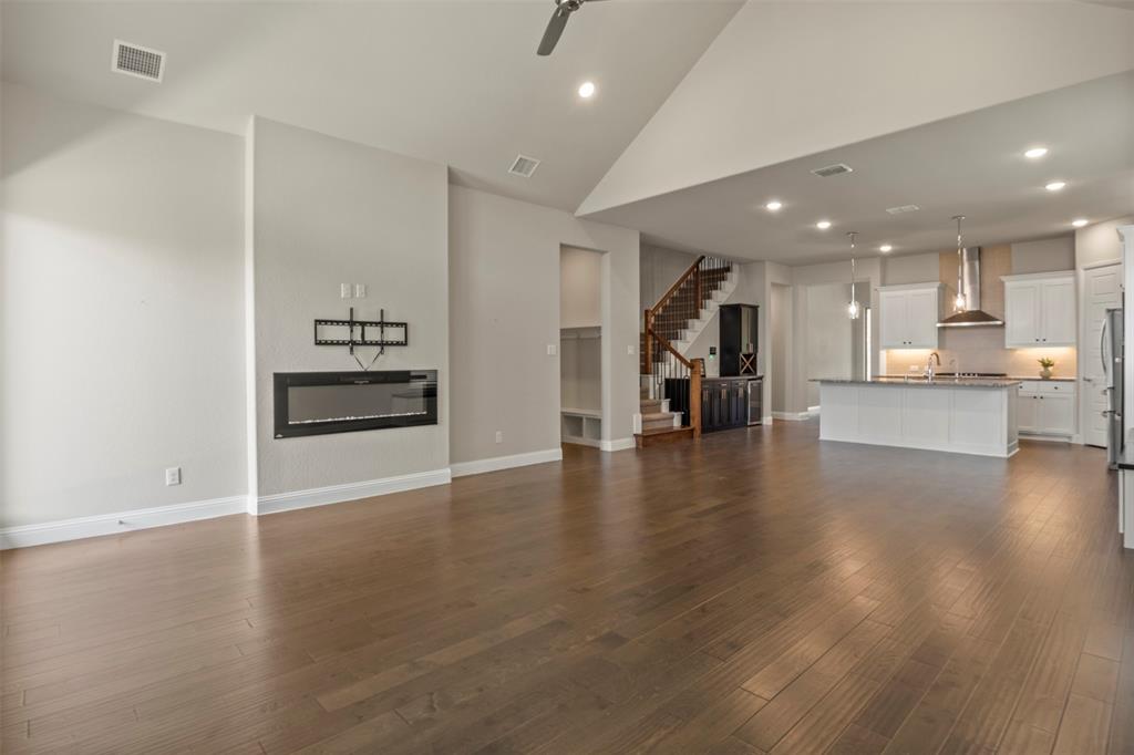 2195 English Ivy Road Frisco, TX 75033 - Photo 14 of 31 Another view of the LR