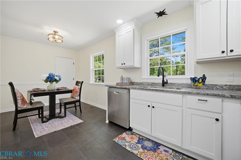 8157 Glass Road Hayes, VA 23072 - Photo 11 of 40 Gallery Image 11